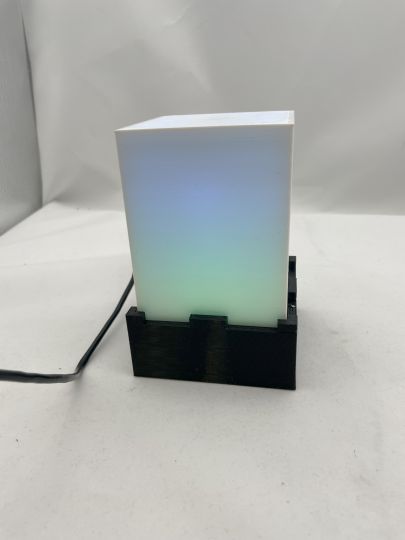 Electronics layout for lamp